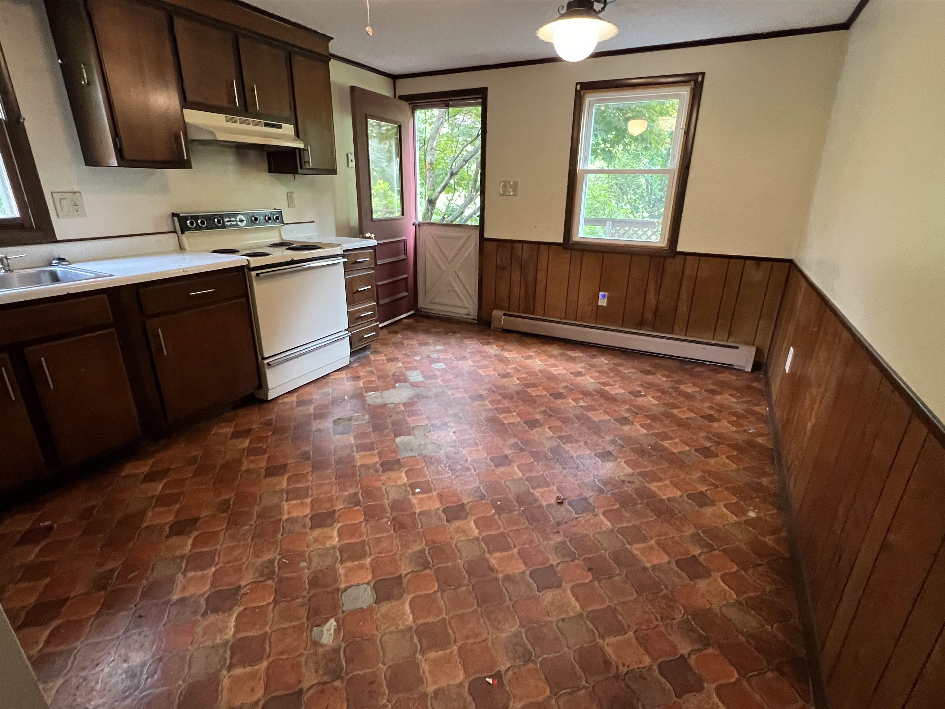 48 Hickory Hollow Road Vernon, VT 05354 - Photo 2 of 28 Gallery Image 2