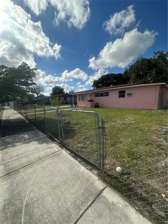 $3,500 | 3501 Northwest 171 Terrace, Miami Gardens, FL 33056