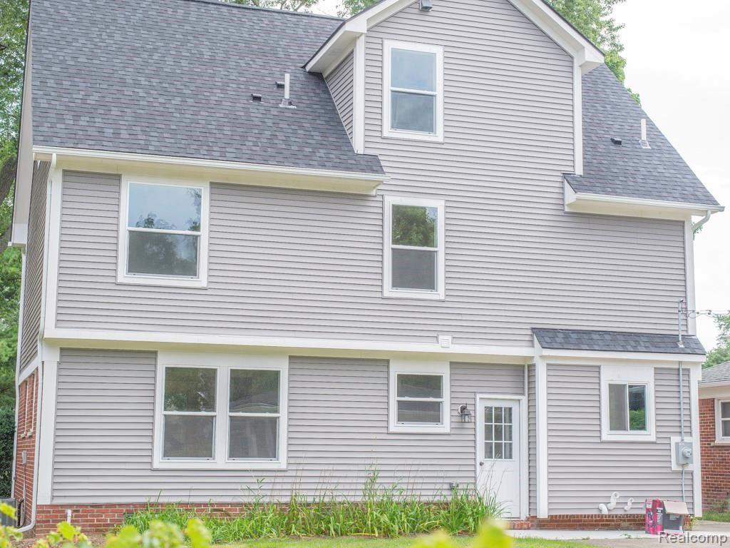 427 Woodside Road Royal Oak, MI 48073 - Photo 44 of 45 Backyard 1C.jpg