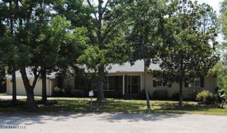 2408 Merida Cv Front