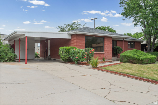 1016 South 400 West Bountiful, UT 84010 - Photo 3 of 43
