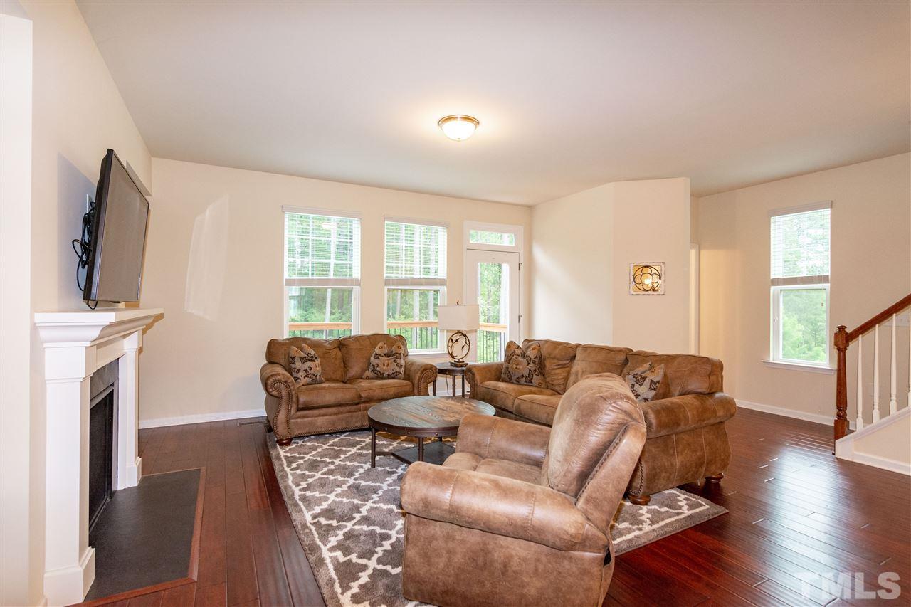 630 Edgewater Ridge Court Apex, NC 27523 - Photo 4 of 29
