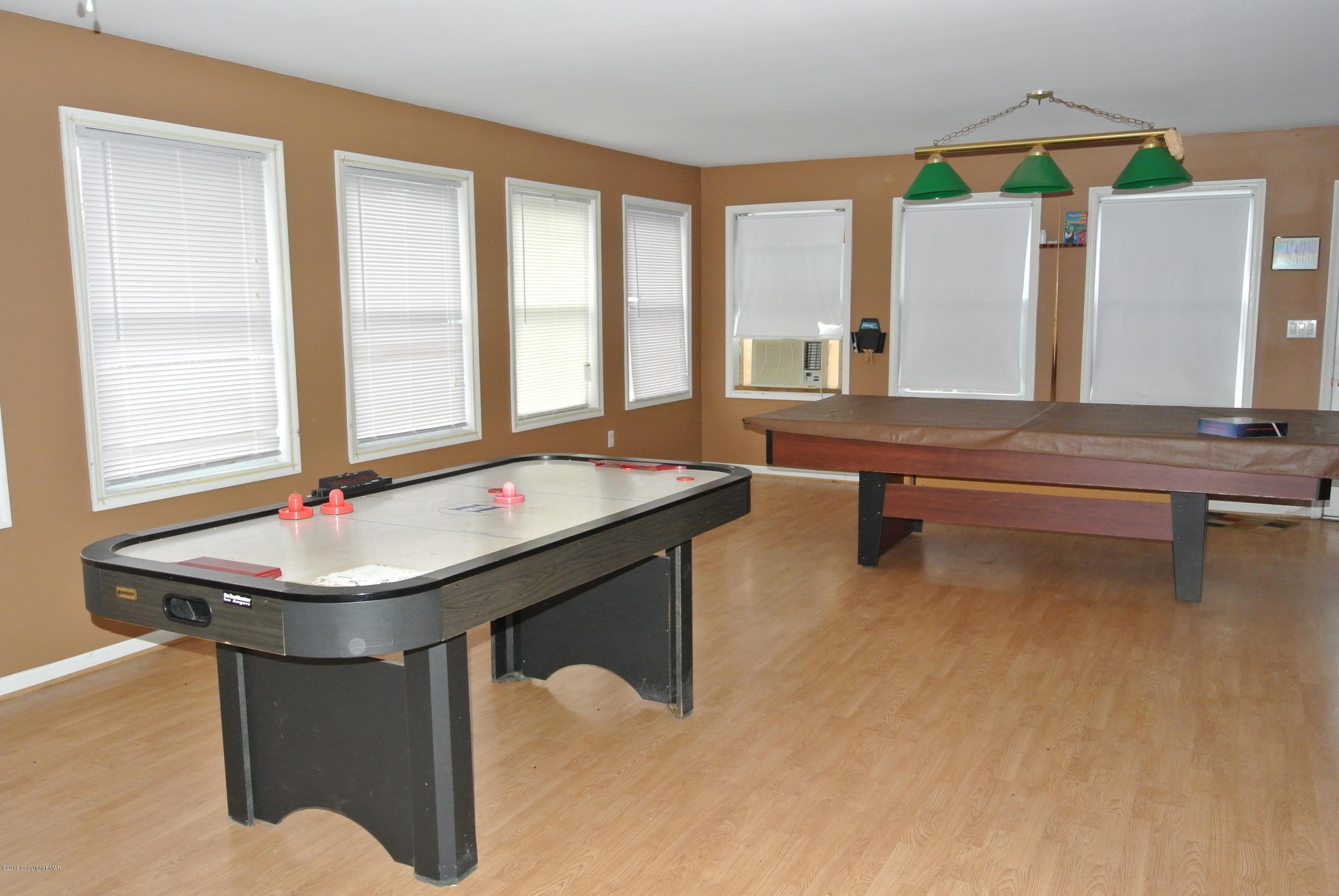 116 Upper Notch Road Albrightsville, PA 18210 - Photo 2 of 13 Family/Rec room