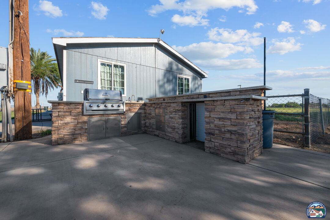 95 Cruickshank Road El Centro, CA 92243 - Photo 5 of 30 Gallery Image 5