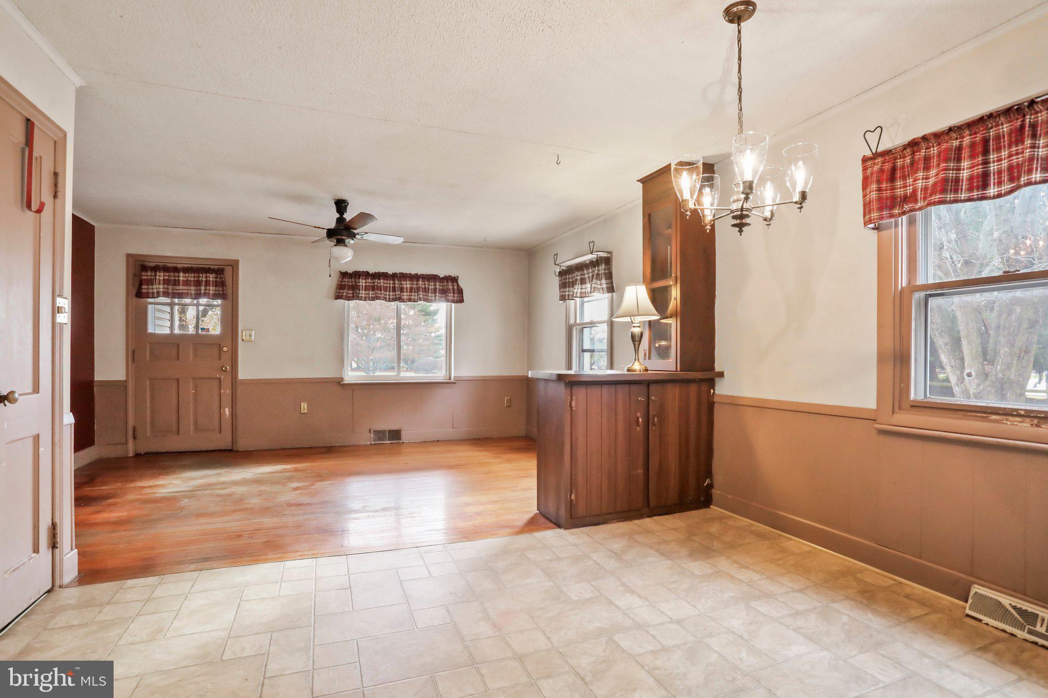 1199 Warm Spring Road Chambersburg, PA 17202 - Photo 6 of 38 Gallery Image 6