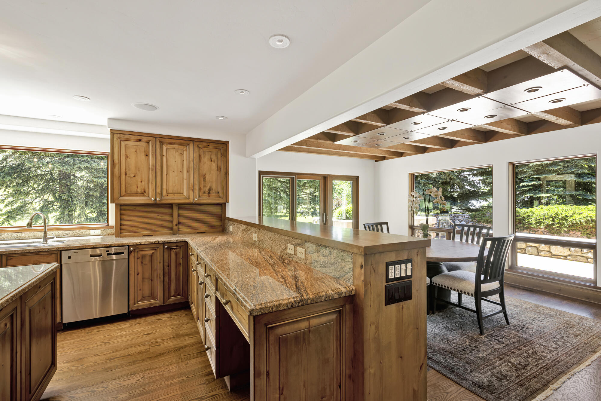 512 Fairway Road Sun Valley, ID 83353 - Photo 9 of 28 Granite Countertops