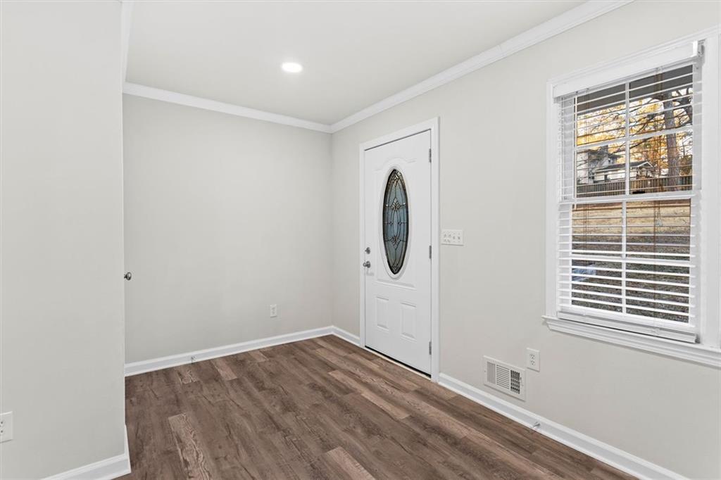 1121 Neva Drive Southwest Marietta, GA 30060 - Photo 6 of 46