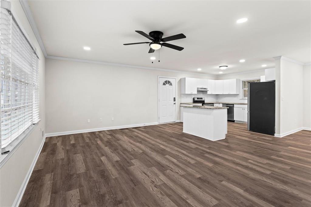 1121 Neva Drive Southwest Marietta, GA 30060 - Photo 8 of 46