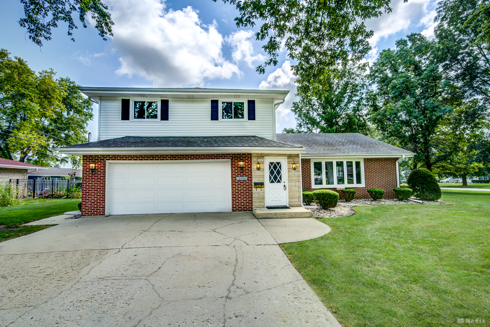 200 Montieth Street Joliet, IL 60433 - Photo 1 of 1 a front view of a house with garden