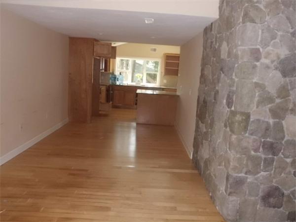 24 Brownlea Road Framingham, MA 01701 - Photo 3 of 10 Gallery Image 3