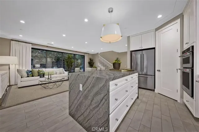 $2,650,000 | 166 Villa Ridge, Irvine, CA 92602