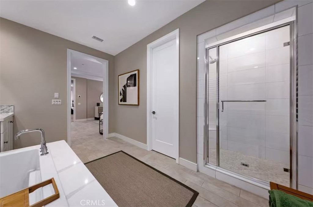 166 Villa Ridge Irvine, CA 92602 - Photo 22 of 33