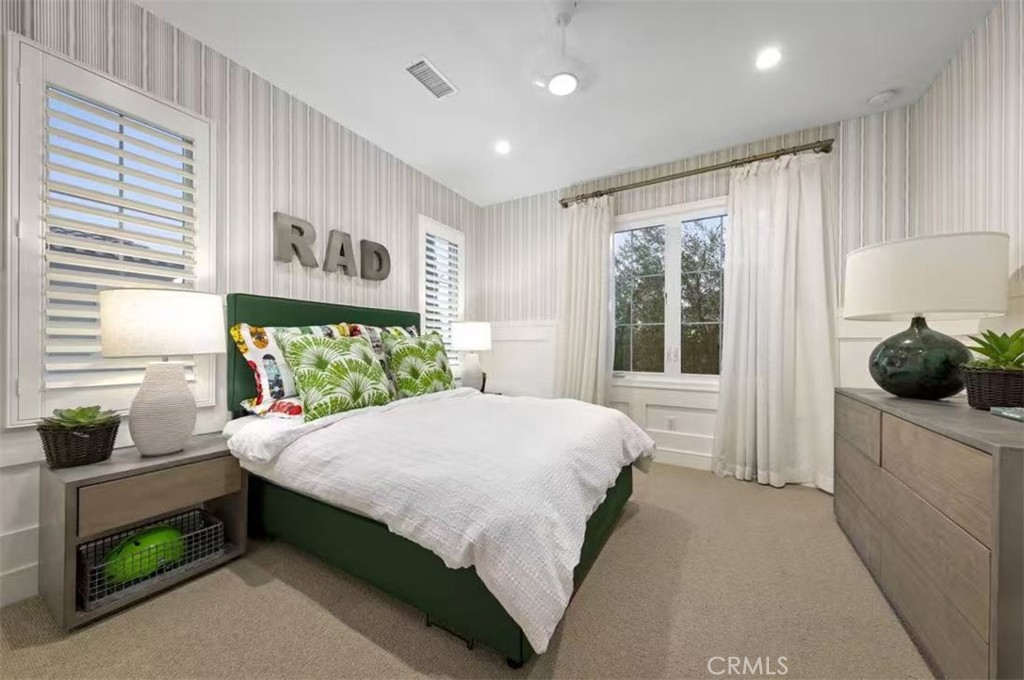 166 Villa Ridge Irvine, CA 92602 - Photo 24 of 33