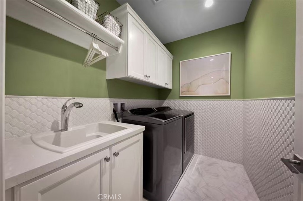 166 Villa Ridge Irvine, CA 92602 - Photo 27 of 33