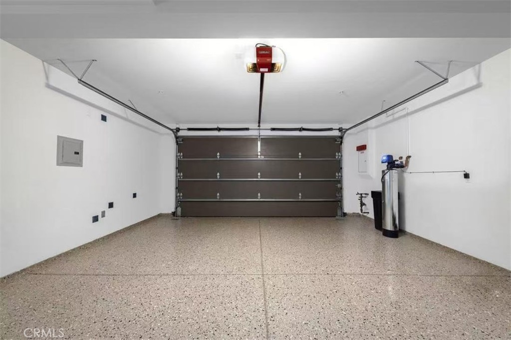 166 Villa Ridge Irvine, CA 92602 - Photo 28 of 33