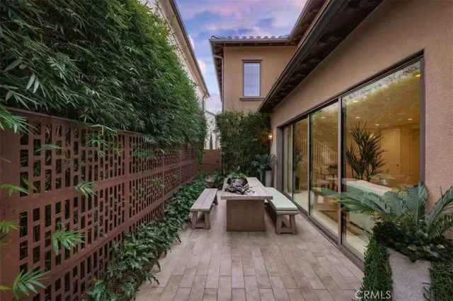 $2,650,000 | 166 Villa Ridge, Irvine, CA 92602