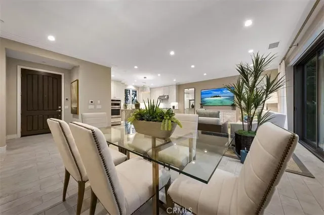 $2,650,000 | 166 Villa Ridge, Irvine, CA 92602