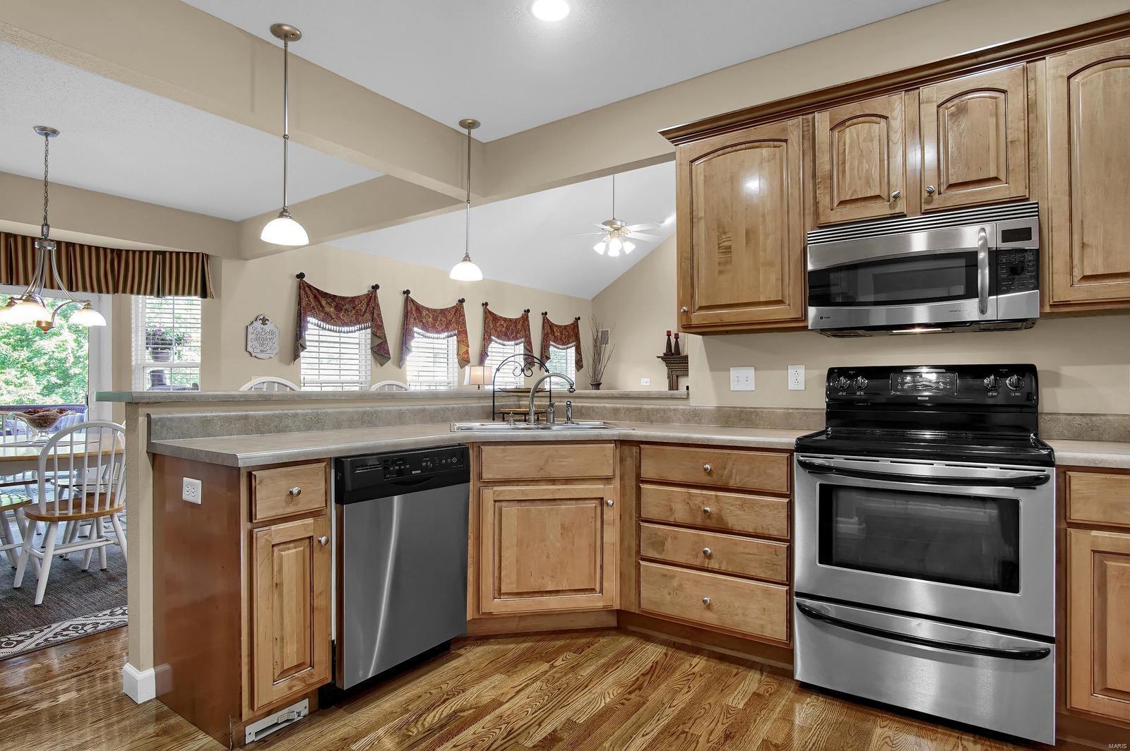 304 Windsor Forrest Road O'Fallon, IL 62269 - Photo 12 of 36 Gallery Image 12