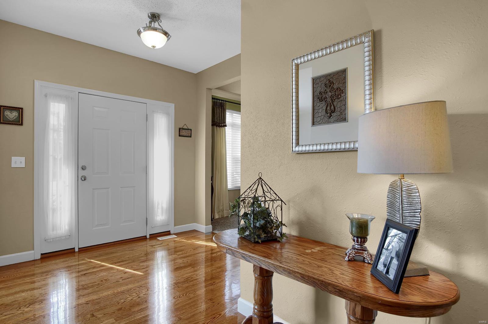 304 Windsor Forrest Road O'Fallon, IL 62269 - Photo 3 of 36 Gallery Image 3