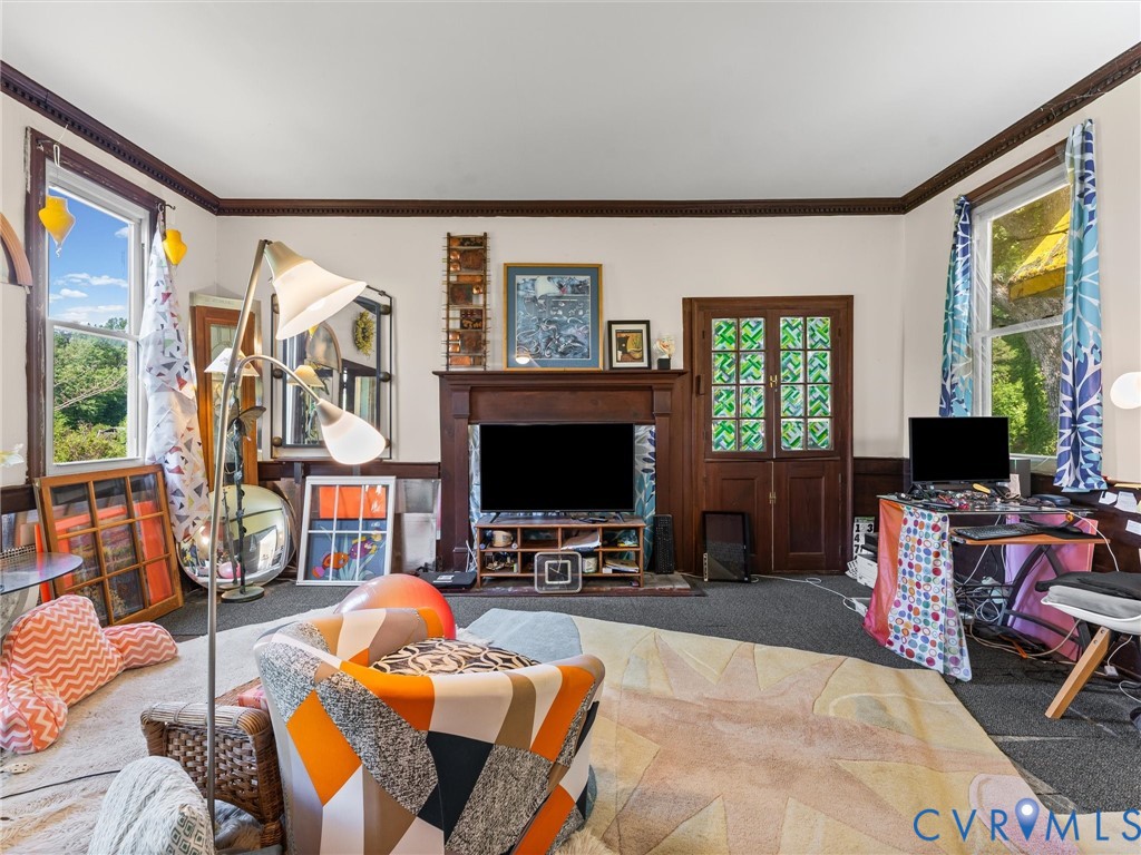 265 Signboard Road Bumpass, VA 23024 - Photo 27 of 39 Spacious room featuring multiple large windows, da