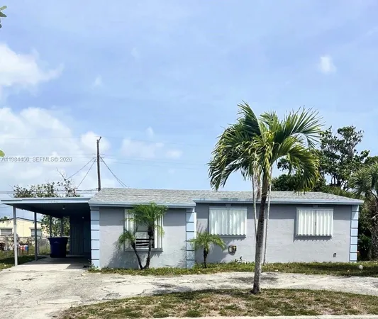 $2,275 | 1020 West 2nd Street, Riviera Beach, FL 33404
