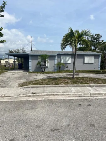 $2,275 | 1020 West 2nd Street, Riviera Beach, FL 33404