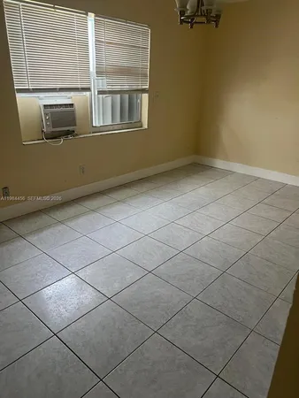 $2,275 | 1020 West 2nd Street, Riviera Beach, FL 33404