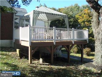 2494 Dale Road Huntingdon Valley, PA 19006 - Photo 10 of 12 Deck