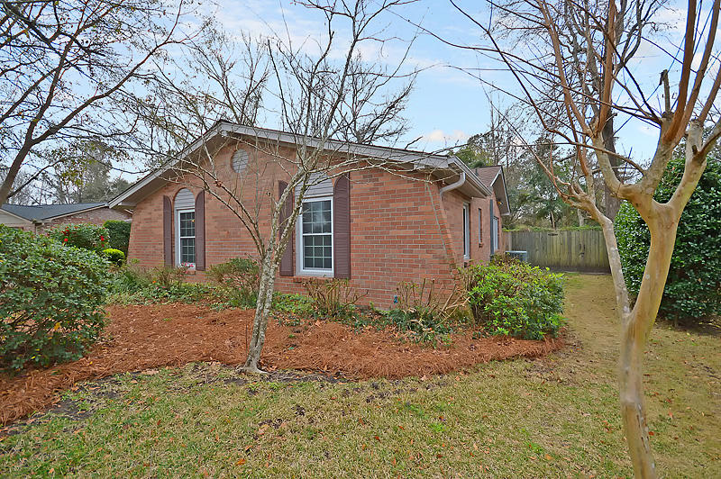 1929 Ivy Hall Road Charleston, SC 29407 - Photo 3 of 26 DSC_0003-copy