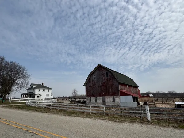 $329,900 | 1801 Lee Center Road, Amboy, IL 61310