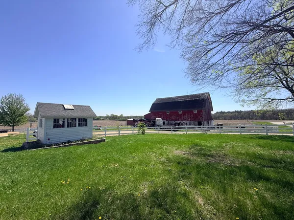 $324,900 | 1801 Lee Center Road, Amboy, IL 61310