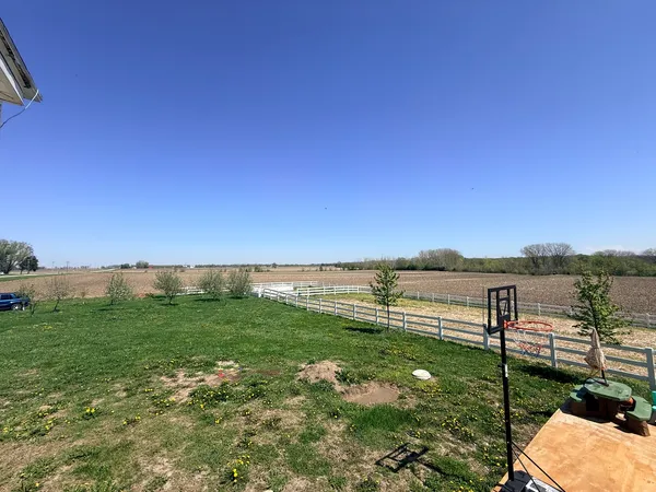 $324,900 | 1801 Lee Center Road, Amboy, IL 61310
