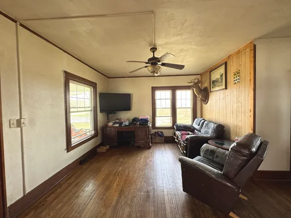 $329,900 | 1801 Lee Center Road, Amboy, IL 61310