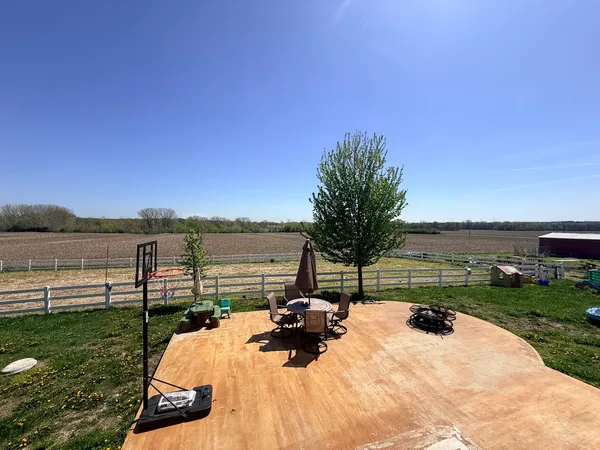 $324,900 | 1801 Lee Center Road, Amboy, IL 61310