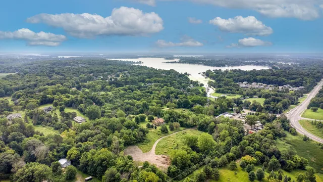 $850,000 | 675 Clarence Avenue, Minnetrista, MN 55364