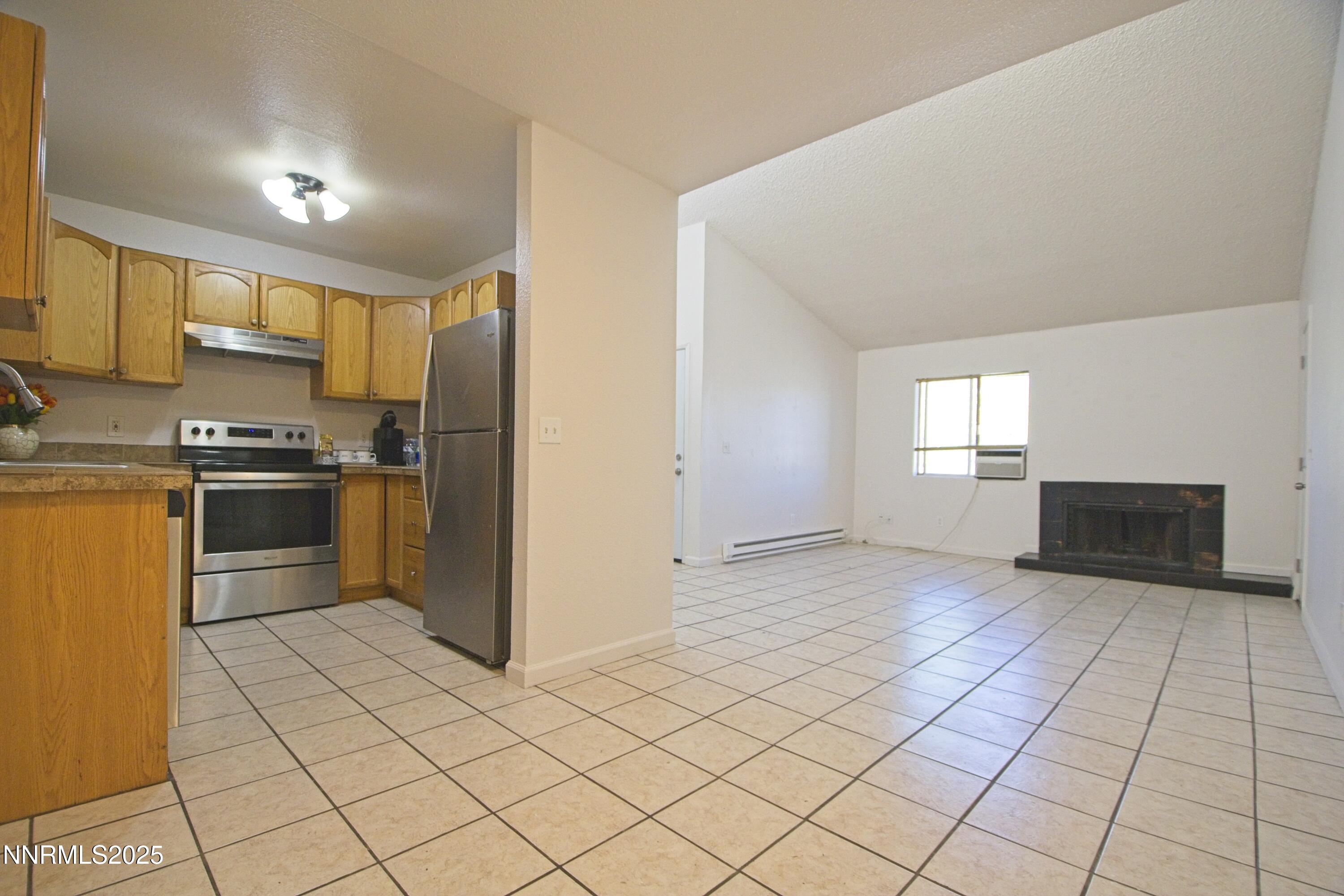 2375 Tripp Drive, Unit A6110 Reno, NV 89512 - Photo 4 of 20 DSC_7289