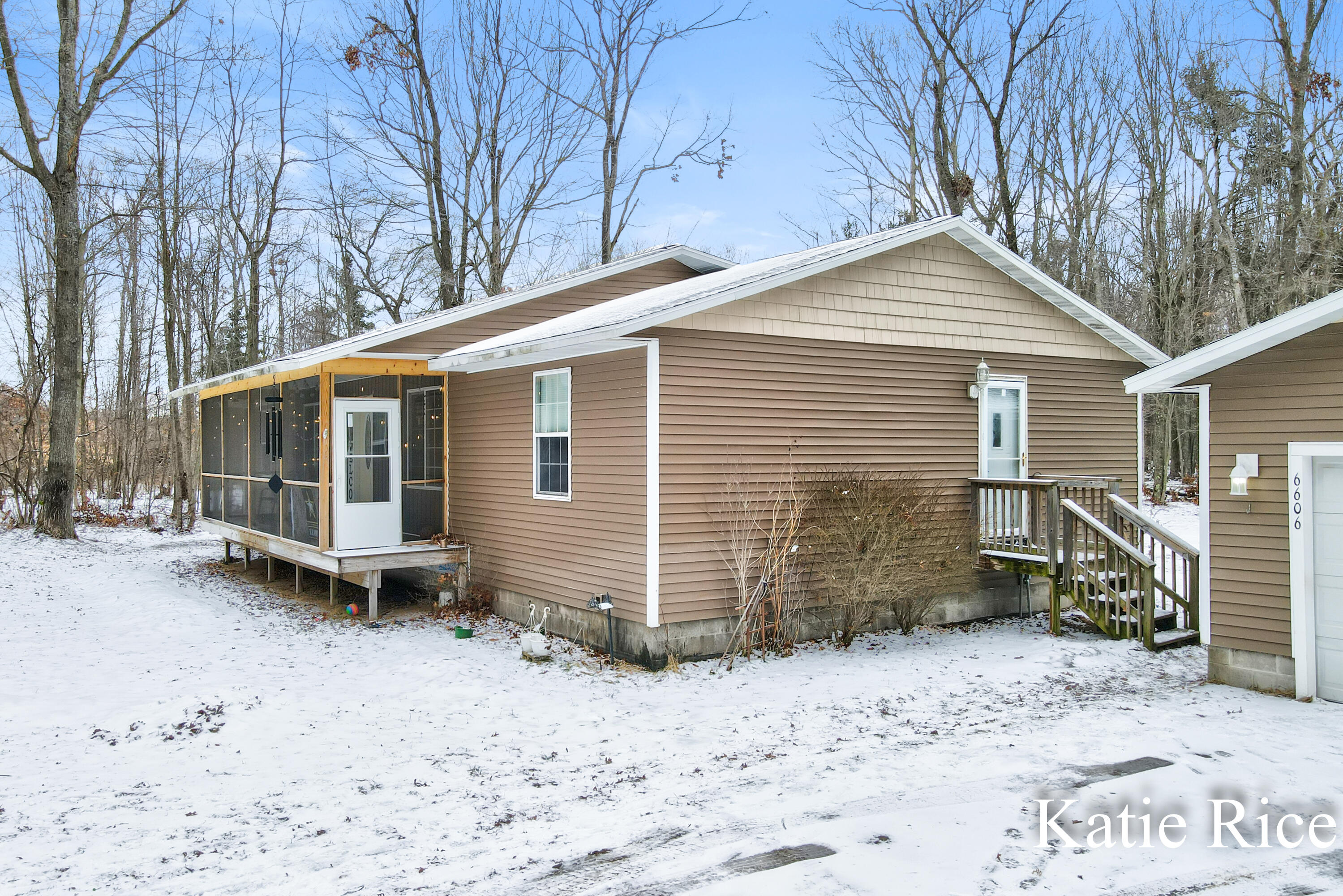6606 Hancock Road Montague, MI 49437 - Photo 3 of 52 Katie Rice 6606 Hancock Rd-3