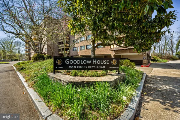 $348,000 | 200 Cross Keys Road, Unit R 68, Baltimore, MD 21210