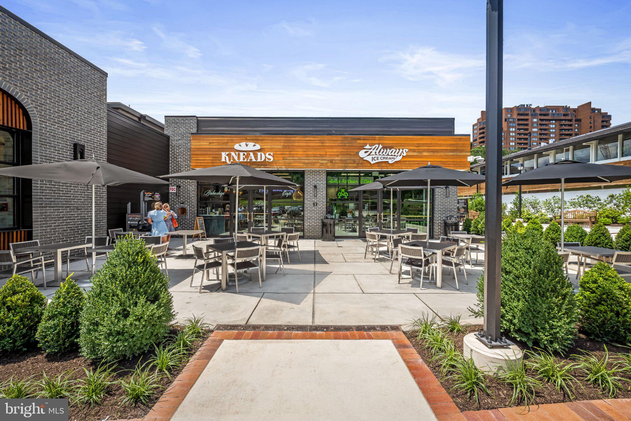 200 Cross Keys Road, Unit R 68 Baltimore, MD 21210 - Photo 26 of 30 New charming outdoor dining options