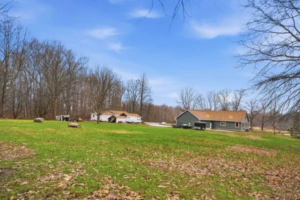 $675,000 | 12500 11 Mile Road, Ceresco, MI 49033