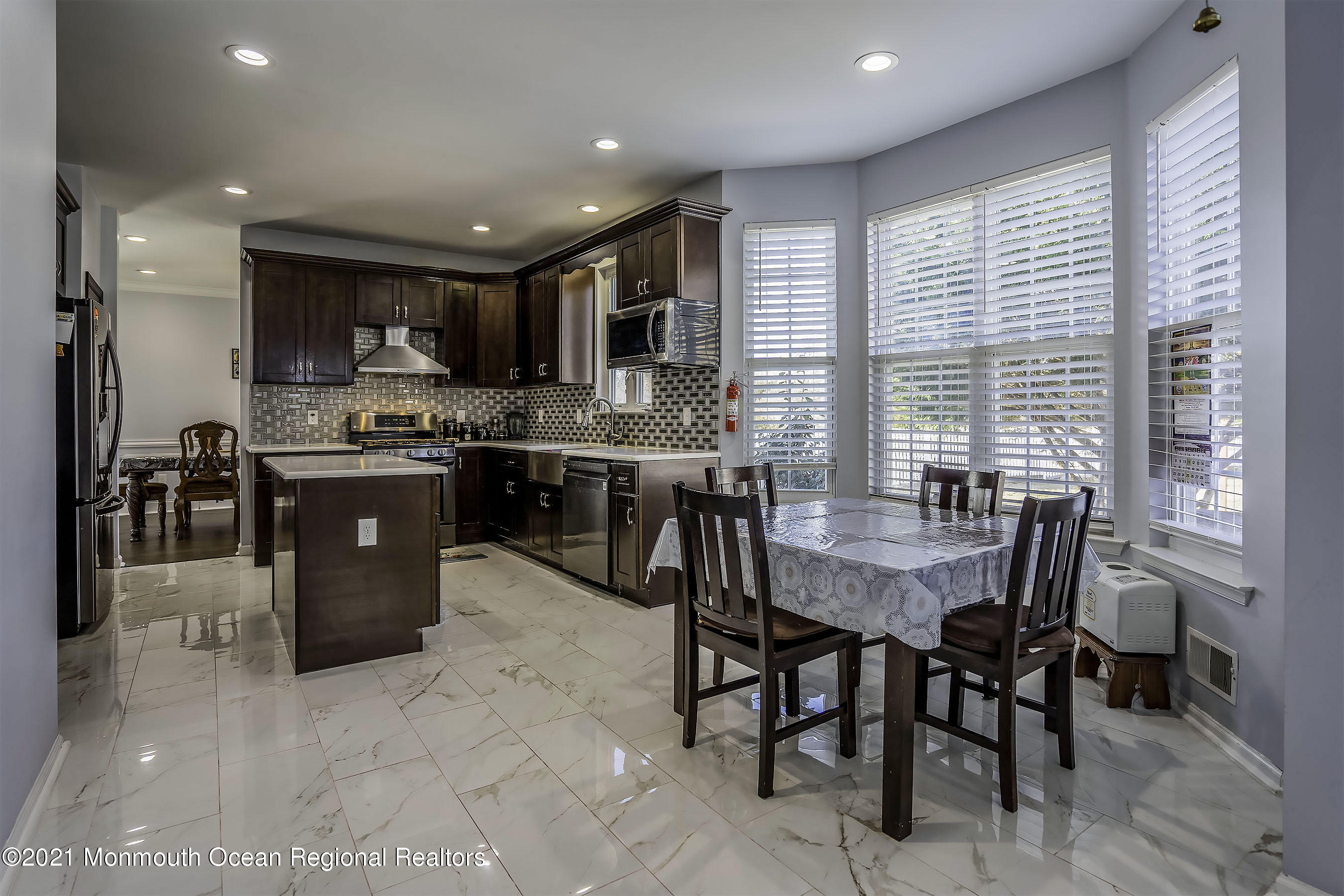 65 Wrangle Brook Road Toms River, NJ 08755 - Photo 11 of 37 Kitchen