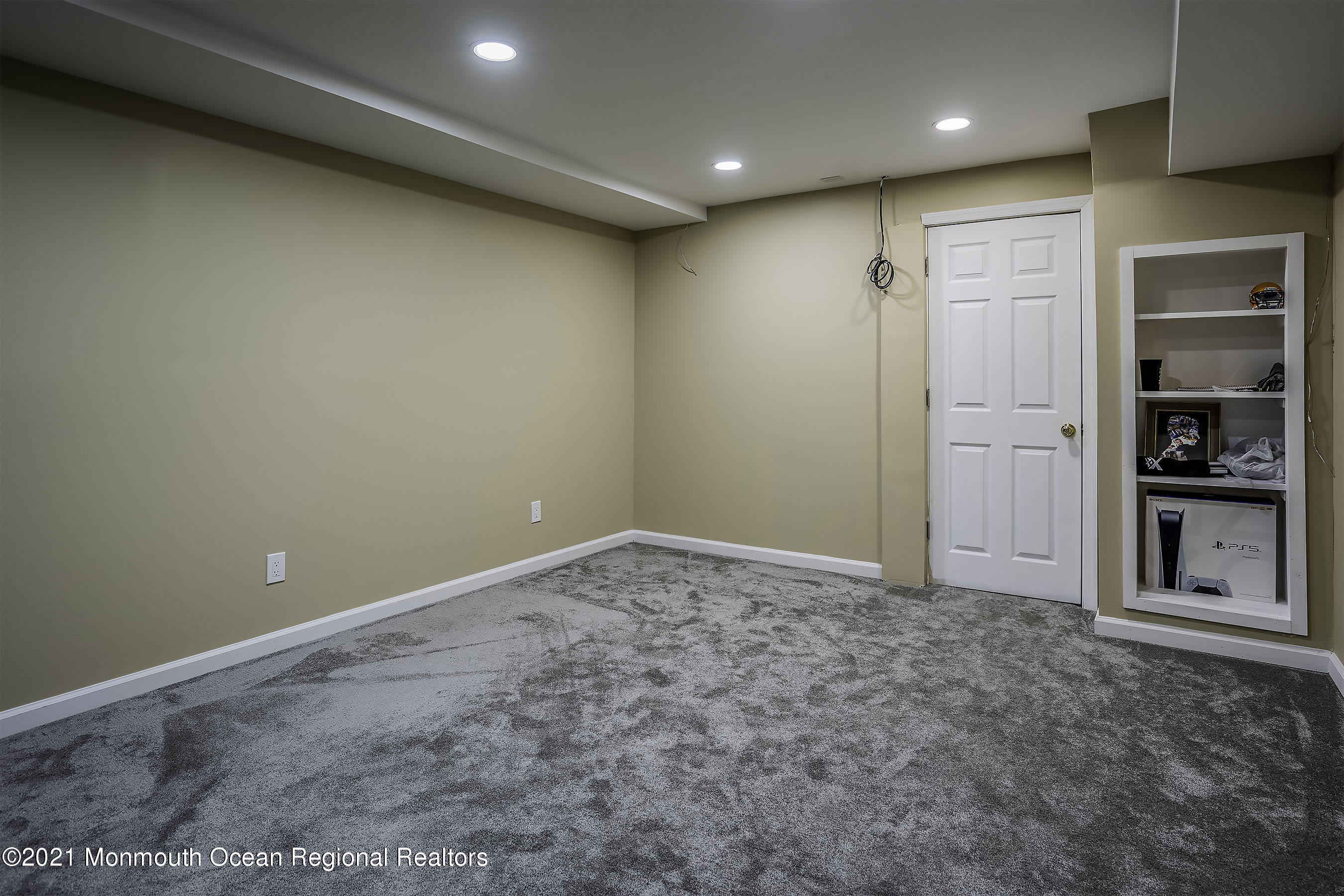 65 Wrangle Brook Road Toms River, NJ 08755 - Photo 26 of 37 Room2