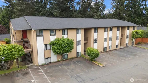 $399,000 | 16200 Northeast 12th Court, Unit D59, Bellevue, WA 98008