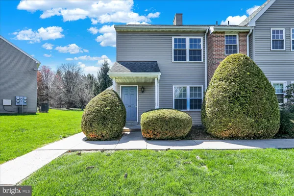 $255,000 | 302 Peters Way, Wyomissing, PA 19610