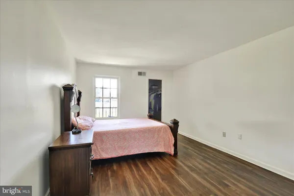 $255,000 | 302 Peters Way, Wyomissing, PA 19610