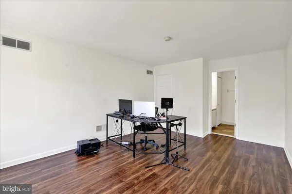 $255,000 | 302 Peters Way, Wyomissing, PA 19610