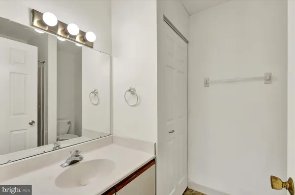 $255,000 | 302 Peters Way, Wyomissing, PA 19610