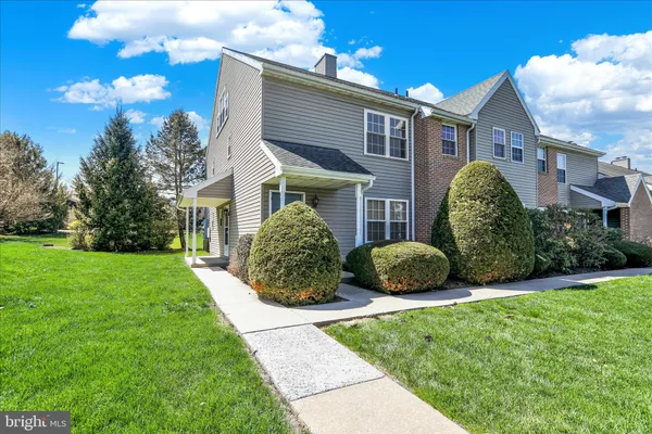 $255,000 | 302 Peters Way, Wyomissing, PA 19610