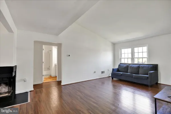 $255,000 | 302 Peters Way, Wyomissing, PA 19610