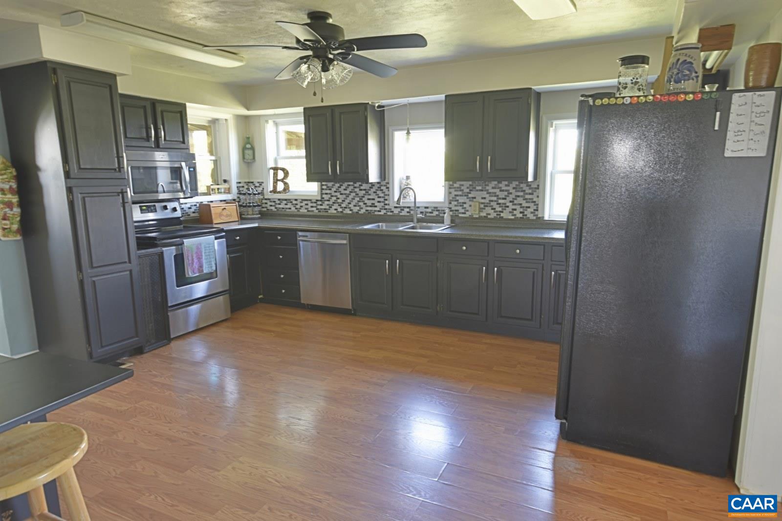 265 Summit Street Dayton, VA 22821 - Photo 9 of 39 Gallery Image 9
